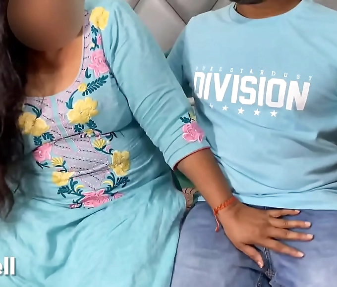 Slutty MILF Dost Ki Maa Chod in Scorching Hindi XXX Video