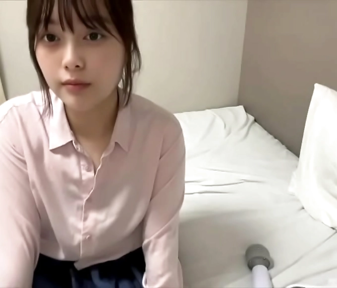 JAV Enchantress Craves Cunnilingus from Men – Toys Not Enough!