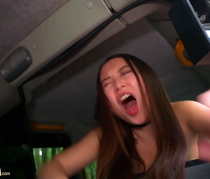 JAV Slut Yiming Gets Cock-Sucking Curiosity Satisfied after Messy Cab Fun