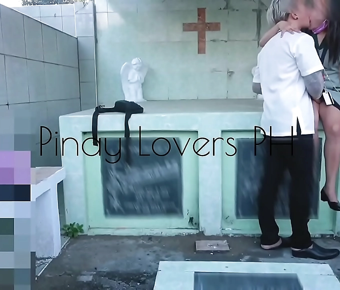 JAV Enchantress Si Mam Kinantot sa Sementeryo: Risky Sex in the Cemetery