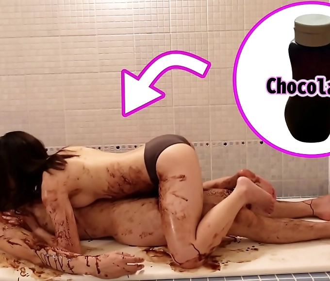 Japanese Couples' Real Orgasmic Bathroom Sex on Valentine's Day: Soaking in Chocolate Slick