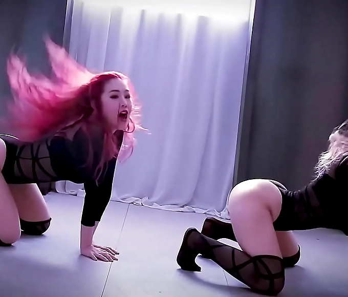 Get lost in the world of JAV with luscious dancers and enchanting melodies!